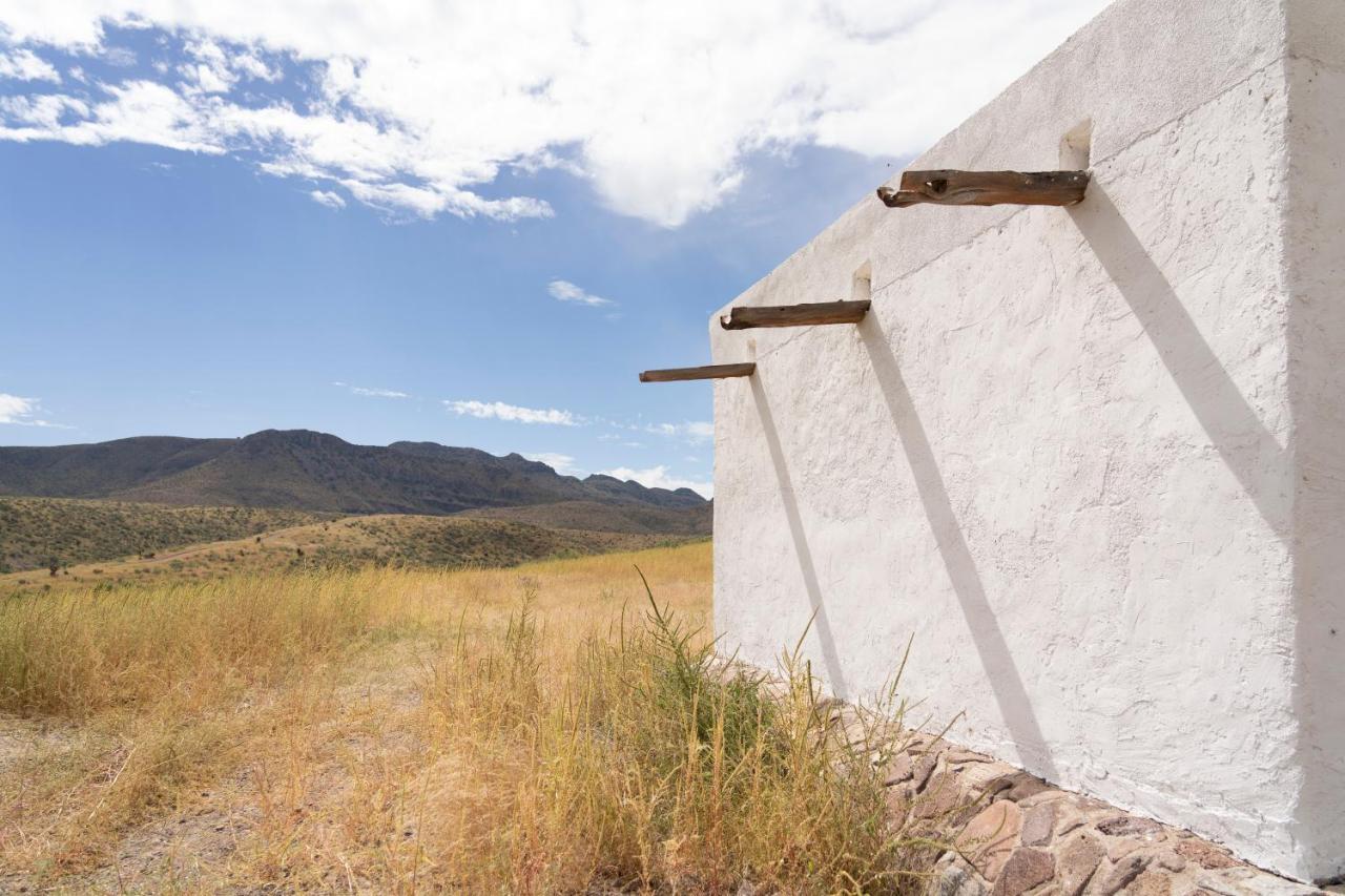 Cibolo Creek Ranch & Resort Marfa Exteriör bild