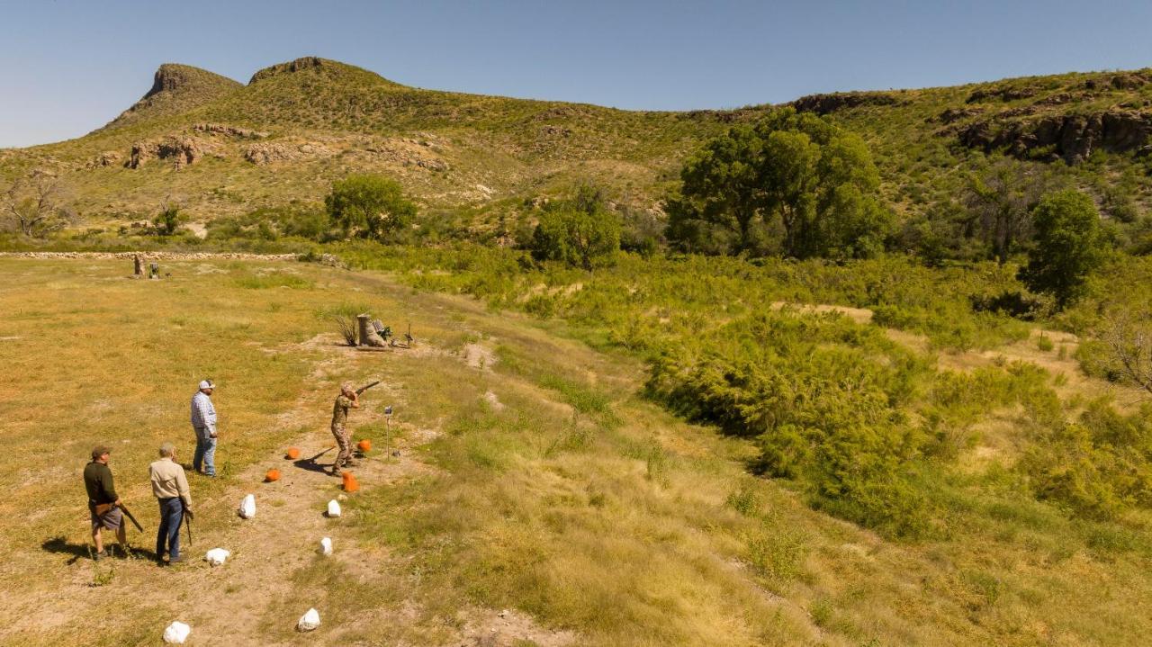 Cibolo Creek Ranch & Resort Marfa Exteriör bild