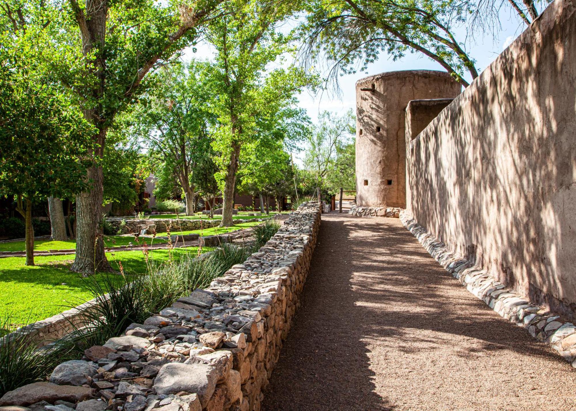 Cibolo Creek Ranch & Resort Marfa Exteriör bild